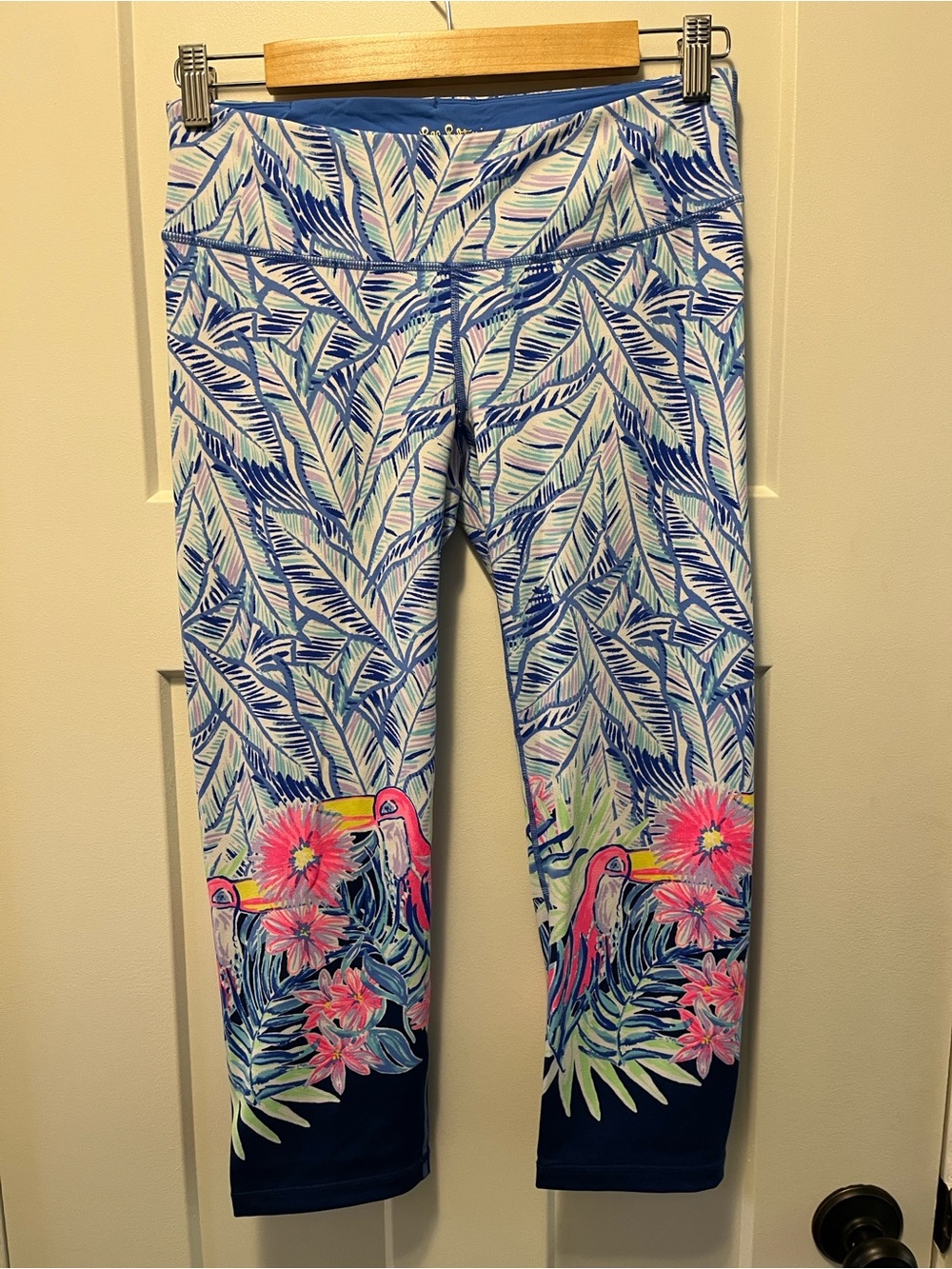 Lilly Pulitzer Blue and Multi Tropical Print Leggings